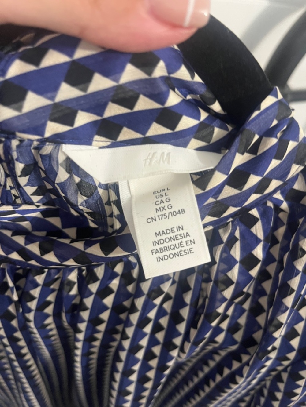✨Pattern Blouse✨ - Picture 5 of 5